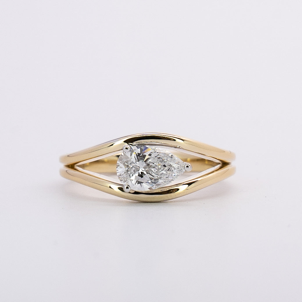 Ring | 9 Karat White & Yellow Gold | Lab-created Diamond